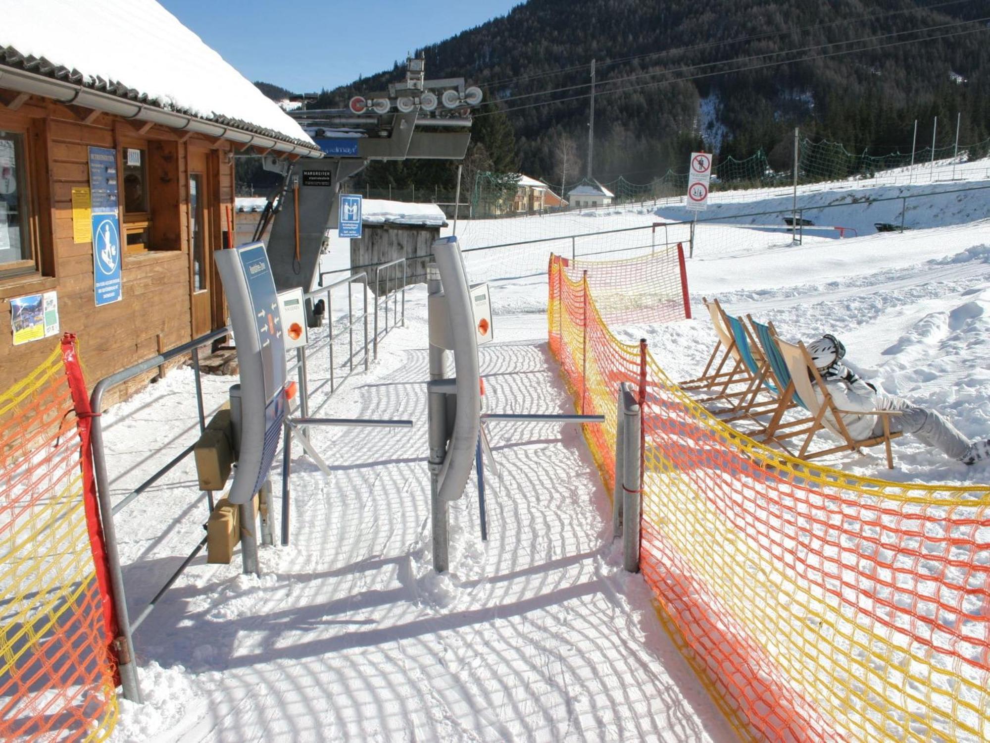 Chalet In Hohentauern Near Ski Area With Sauna ภายนอก รูปภาพ